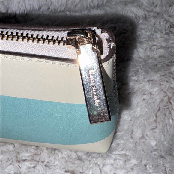 Kate Spade Float On Pouch - Picture 4 of 6